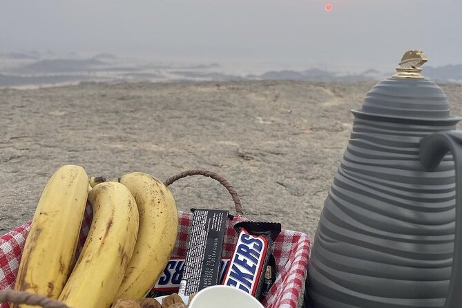 4 Hours Charming Moon Valley Hike Experience in Jeddah - The drive north from Jeddah