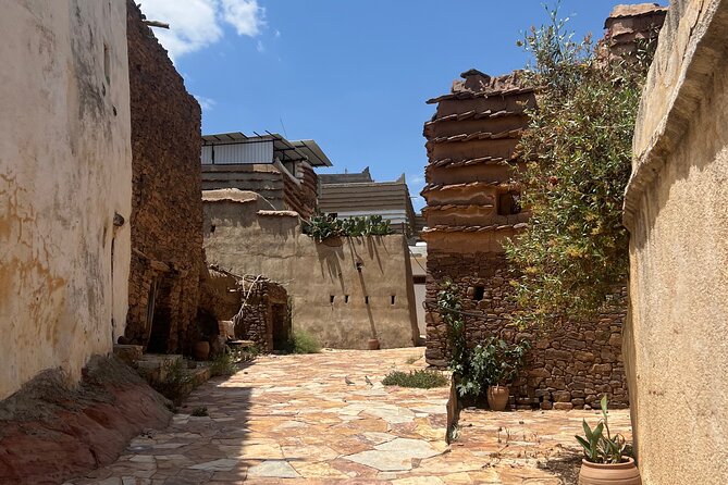Abha City and AlHabala Full-Day Tour - Thulathaa Traditional Market, open all week