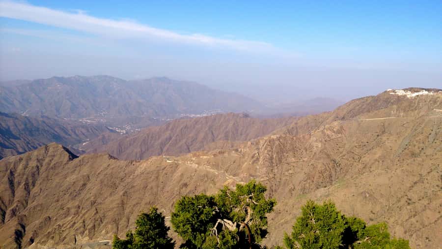 Abha: Full-Day City History and Rijal Al Almaa Village Tour - The cable car: a worthwhile extra cost
