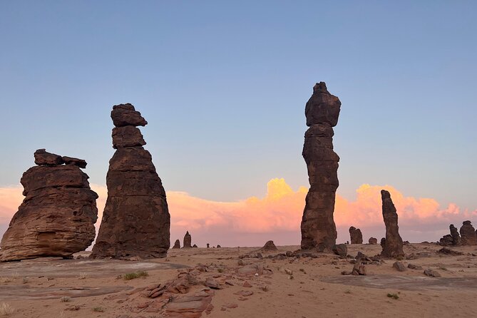 AlUla City Tour with 5 Attractions - Elephant Rock, AlUla’s unmistakable natural icon