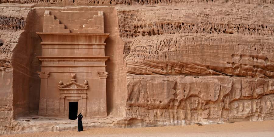 AlUla: Discover AlUla Like a Local Guided Tour - Elephant Rock and AlUla’s open desert