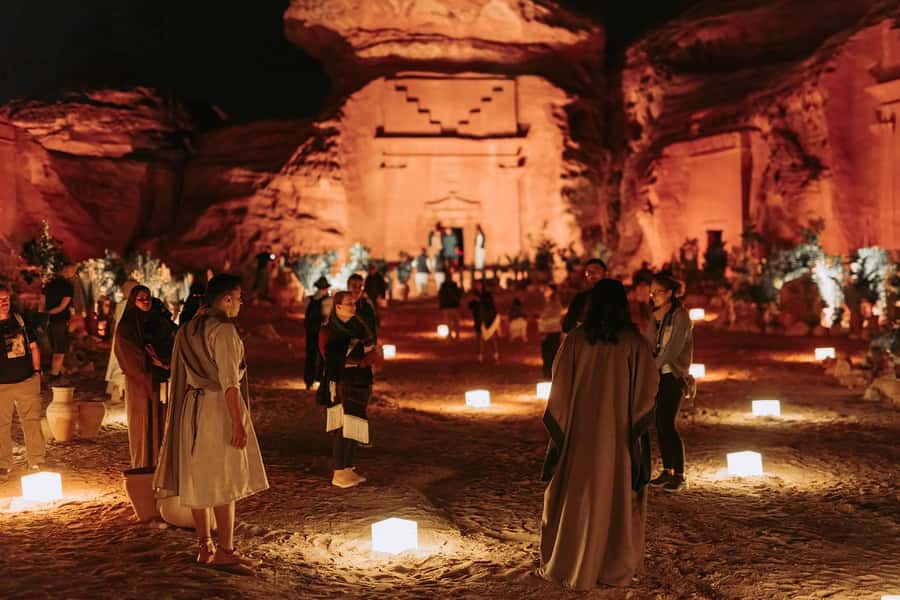 AlUla: Hegra After Dark Show with Chariot Ride - Why Hegra feels different after sunset