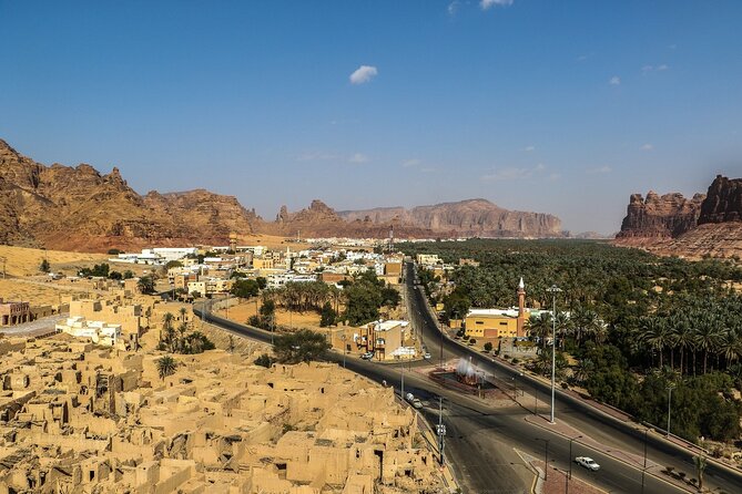 AlUla Old Town Experience - Entering a town built for movement