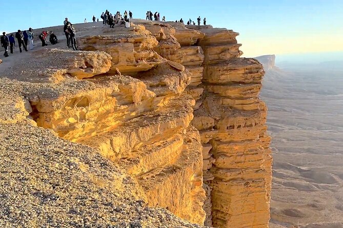 Edge of The World & Deer Reserve Off-road 4x4 Car Tour in Riyadh - Sunset, Saudi snacks, and Arabic coffee