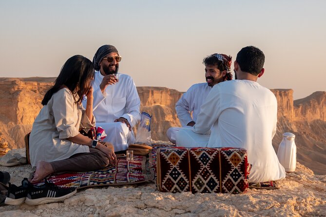Edge of the World & Keshta in Riyadh - Who will enjoy this six-hour experience