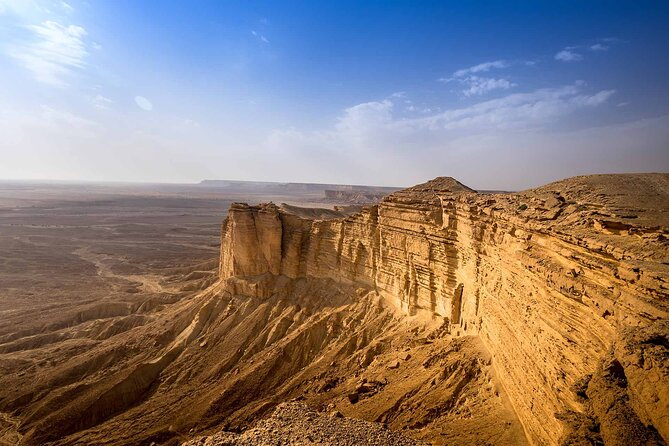 Edge of the World Tour - Reaching the 1,000-foot cliffs at Jabal Fihrayn