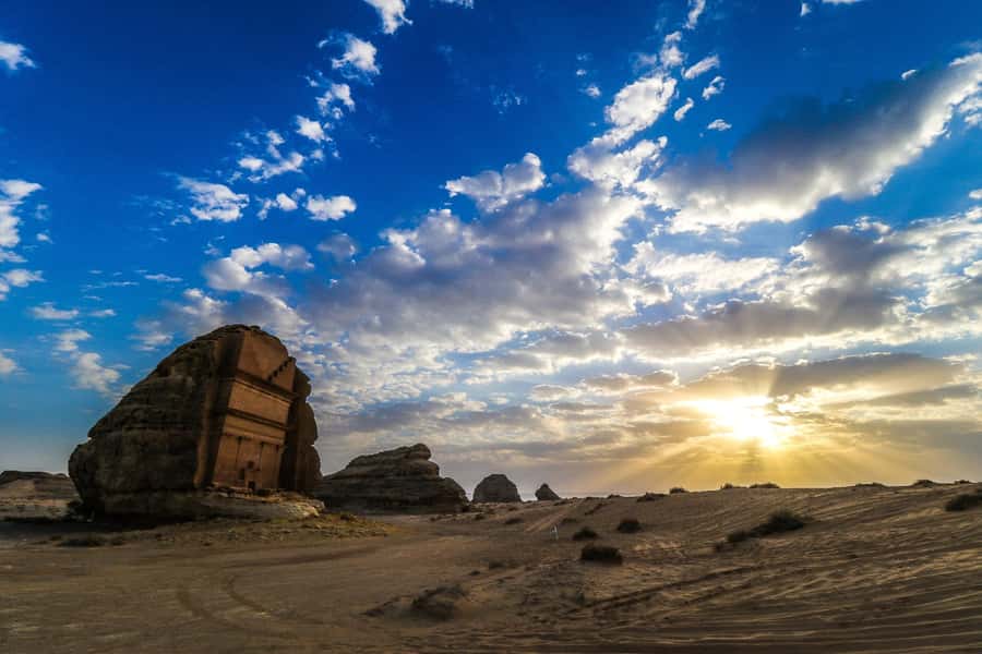 From AlUla: Hegra Tour - Guide quality and languages
