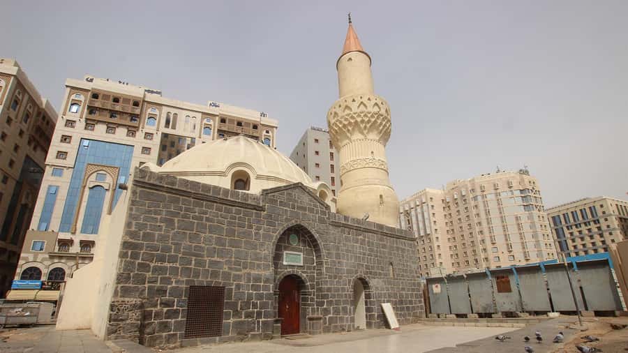 From Madinah: Half-Day Ziarah Tour - Uhud Mountain and the memory of the martyrs