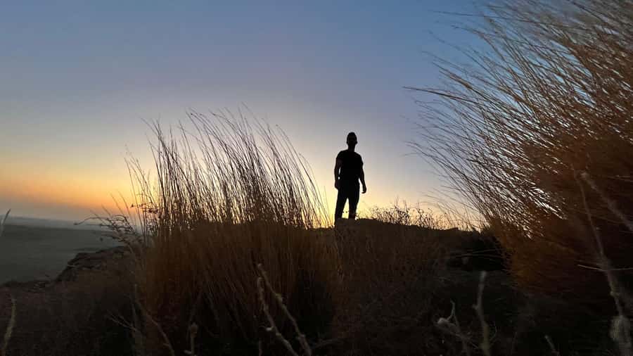 From Riyadh: Edge of the World and Darb Al-Manjoor Adventure - What makes this short desert trip special