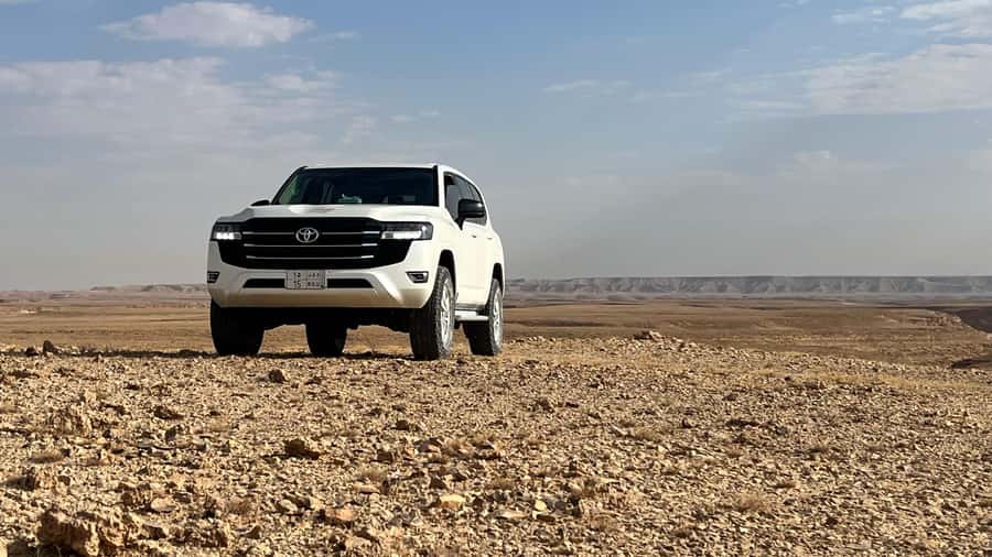 From Riyadh: Edge of the World and Darb Al-Manjoor Adventure - The 45-minute drive into the Tuwaiq Mountains