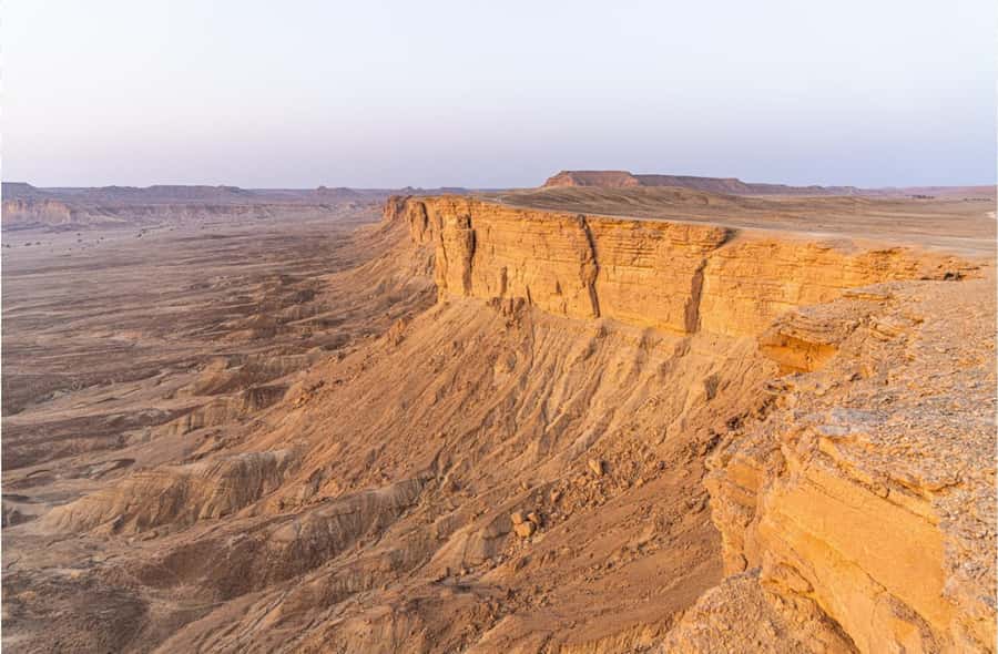 The Tuwaiq escarpment falling away at Jebel Fihrayn, west of Riyadh
