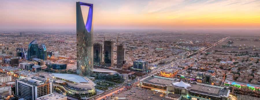 Half Day in Riyadh, Almasmak, National Museum, Kingdom Tower - King Abdulaziz Historical Center ties the sites together