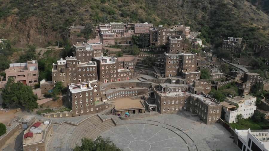 Highlights City Tour & Rijal Almaa - Starting in Abha With a Small Group