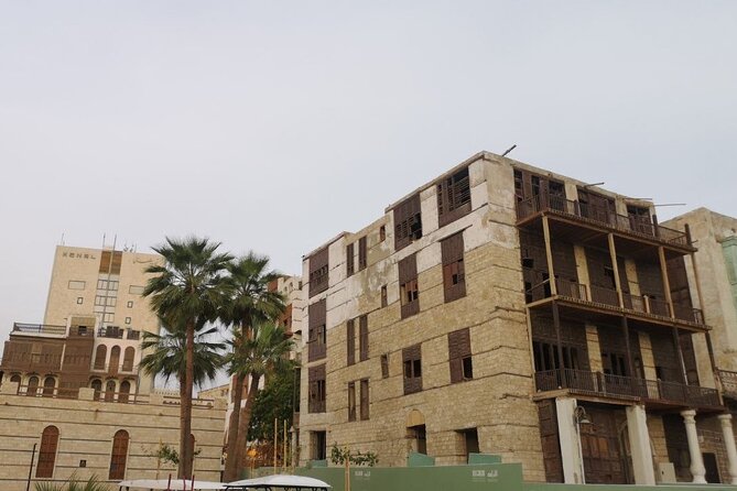 Historic District Tour in Jeddah by a Local Guide - Zawiya 97 and Jeddah’s Creative Side
