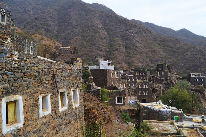 Historical & Heritage Tour in Abha- Rijal Almaa Village - The honey bazaar before returning to Abha