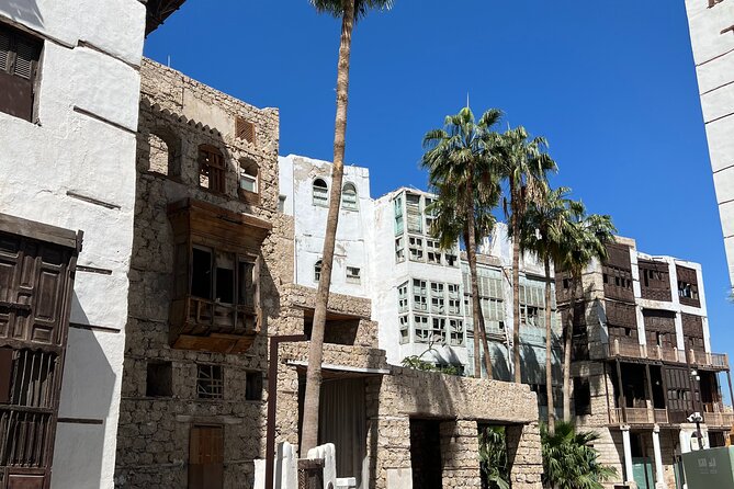Historical & Heritage Tour in Jeddah Al Balad - A local drink in an old café