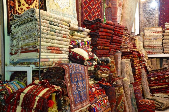 Historical Riyadh Self-Guided Audio Walking Tour - Souq Al Zal, where the route starts to feel local
