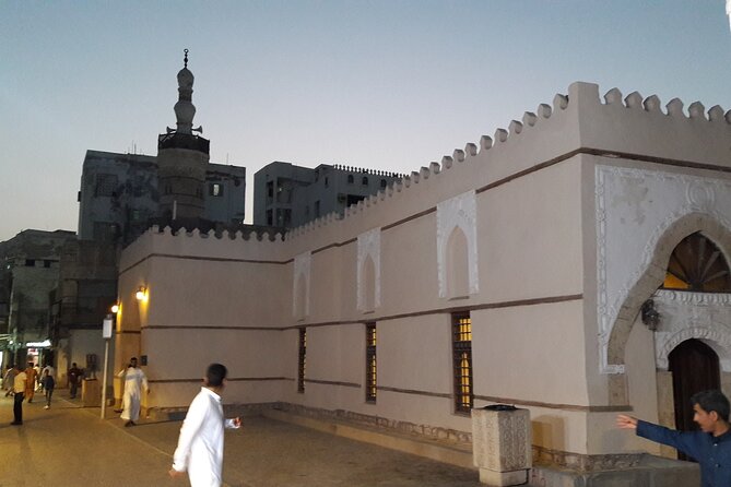Historical tour in Jeddah old twon - Al-Shafii Mosque and the First Layer of Jeddah’s Story