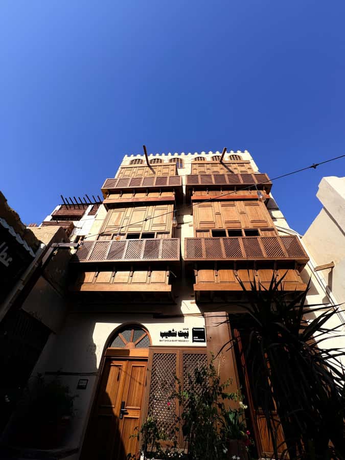 Jeddah: Al-Balad Old Town Historical City Guided Tour - Pickup from six useful Jeddah locations