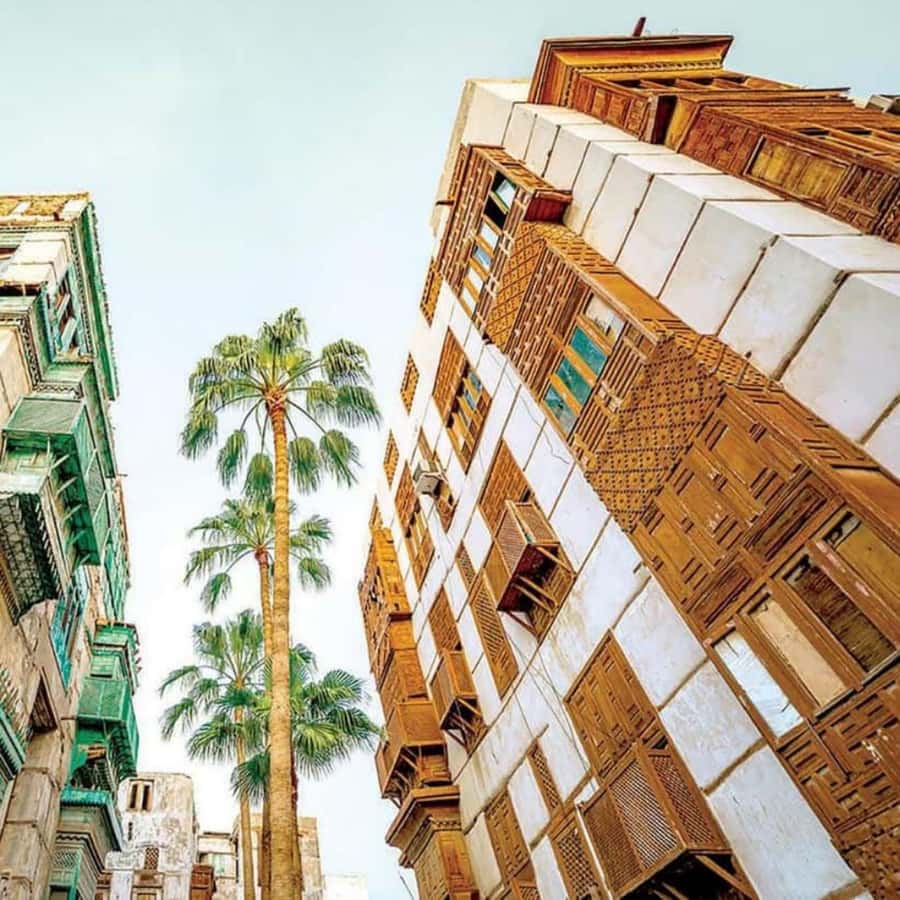Jeddah: Al-Balad Old Town Tour with Guide - Al Alawi Souq, where shopping becomes part of the tour