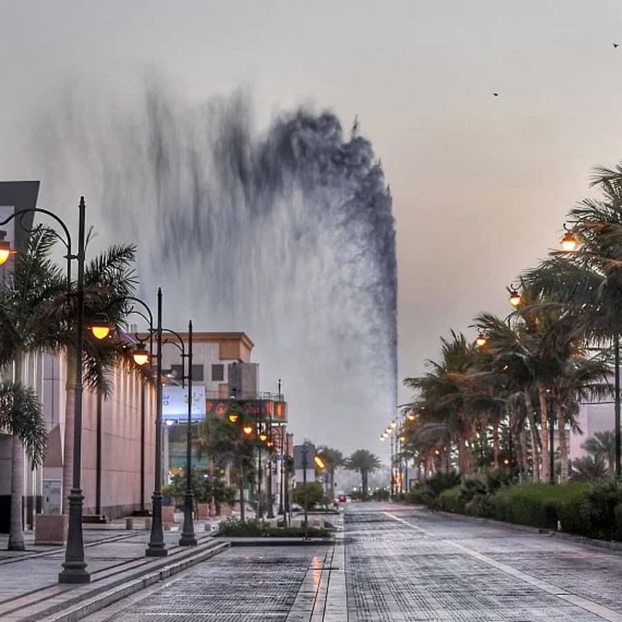 Jeddah: Al-Balad Old Town Tour with Guide - Al-Shafei Mosque and Suq Al Jami