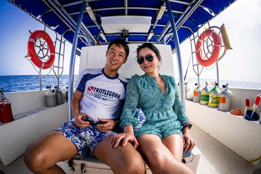 Jeddah: Guided Snorkeling Trip with Snacks and Drinks - Getting out from the port