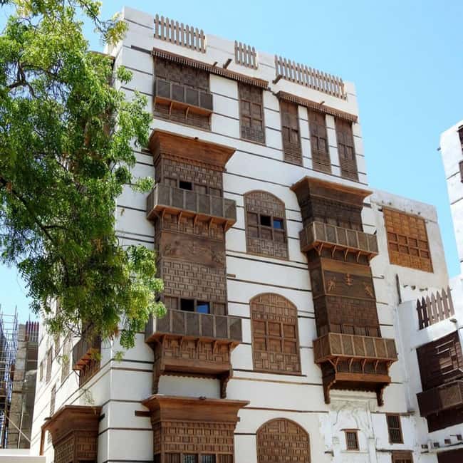 Jeddah: Guided Tour of the Old City Al-balad - The Floating Mosque and the best photo moment
