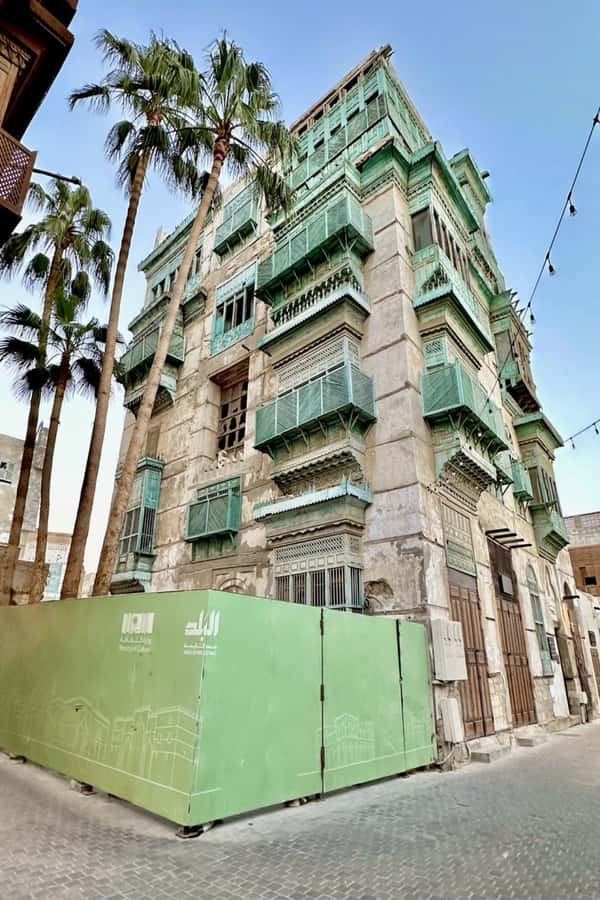 Jeddah: Historic District Tour by a Local licensed Guide - Starting at Bab Alfurdhah