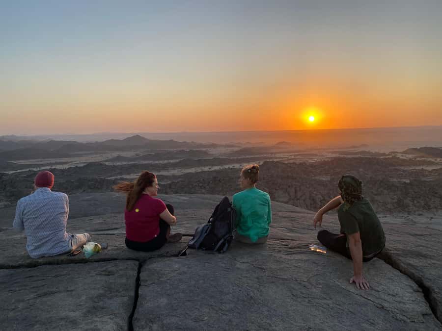 Jeddah: Moon Mountain Guided Hiking Tour with Snacks - Why leave Jeddah for Moon Mountain