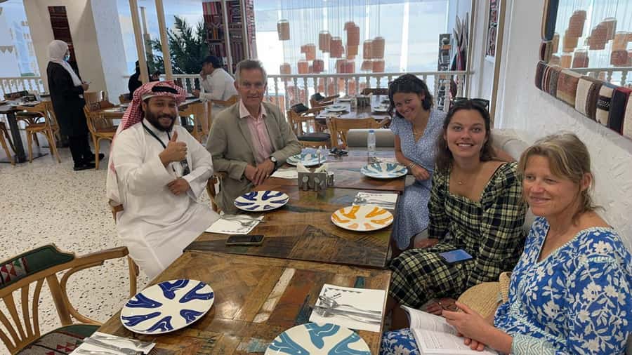 Jeddah: Private Highlights Tour of Most Instagrammable Spots - Starting in Al-Balad, Jeddah’s old downtown