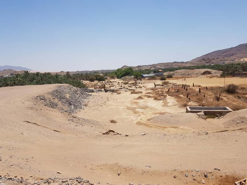 Madina : Bader Battle Ground, Jable Malaika and Wells - Beer Shifa and the sweet-water tradition