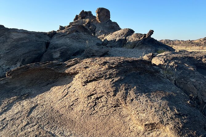 Moon Mountain Hike from Jeddah City - The final approach from the village