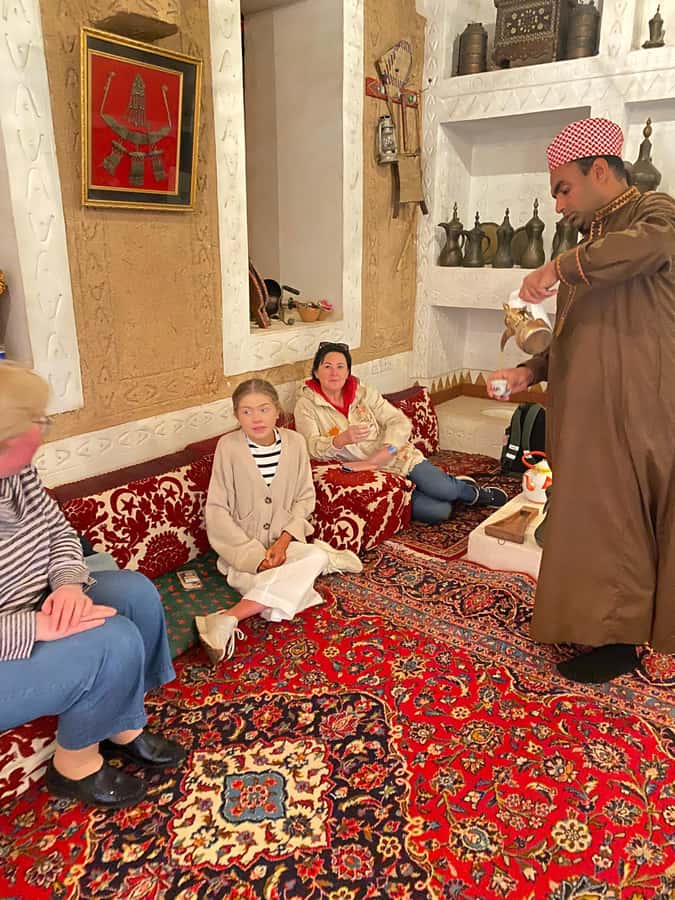 Riyadh: Cultural Dining Experience Rooted in Arabian Heritag - Meeting at Al Shabab Club or Kingdom Centre
