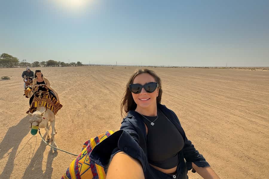 Riyadh: Edge Of The World and Bats Cave Tour by 4x4 - Crawling into Bats Cave