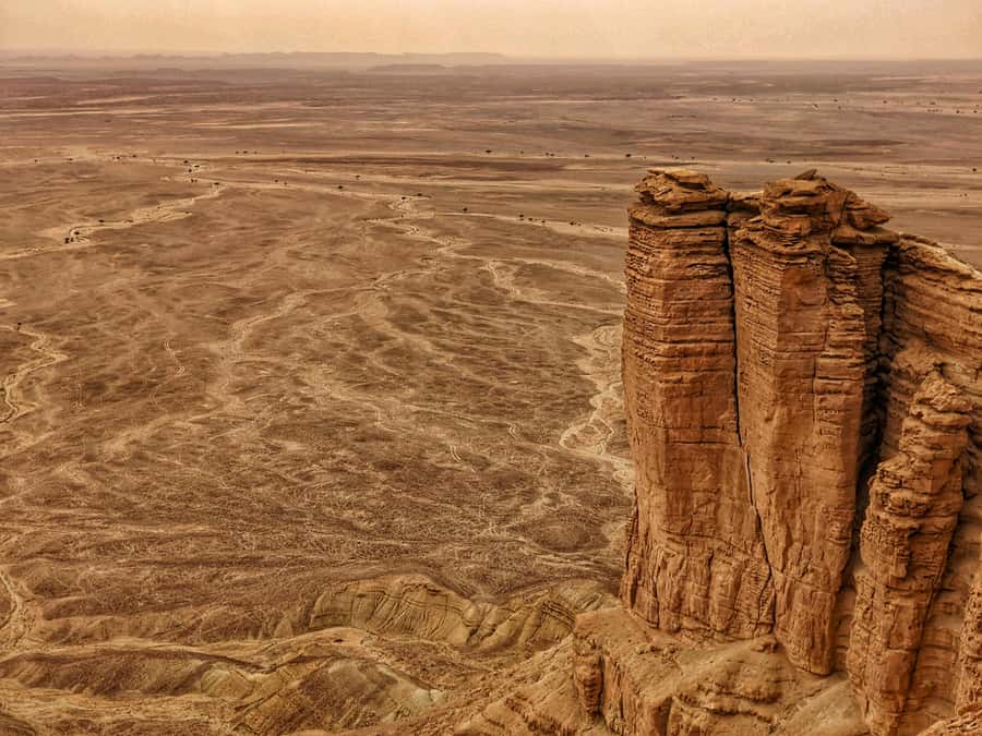 Riyadh: Edge of the World Private Guided Tour with dinner - Key points before you book