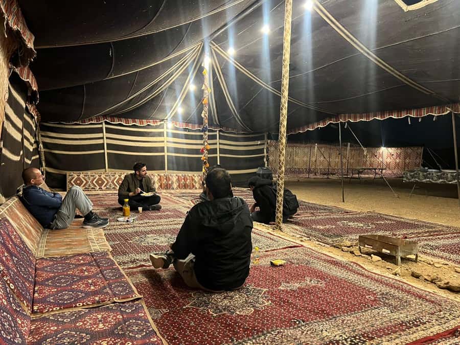 Riyadh: Edge of The World with dinner & Campsite Shared Tour - Key points at a glance