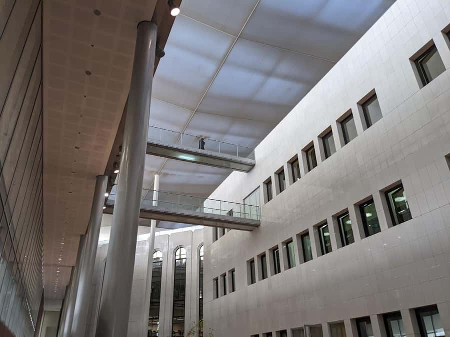 Riyadh: King Fahad National Library Guided Tour - Exploring more than 2.5 million sources