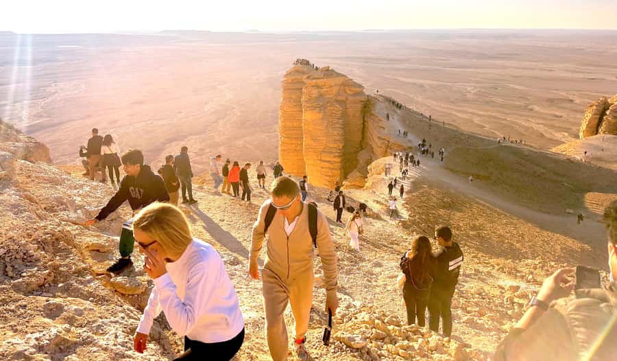 Riyadh Sunset Edge of the World & Deer Reserve 4WD Adventure - The Arabian gazelle sanctuary stop