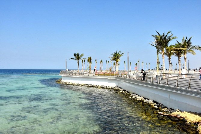 Traditional Jeddah Tour: Tasting & Historical Highlights - Why an evening tour makes sense in Jeddah
