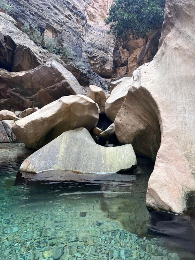 Wadi Lajab Canyon Hiking Tour - Why Wadi Lajab feels unlike a normal day trip