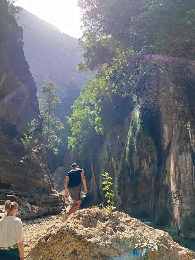 Wadi Lajab Canyon Hiking Tour - Entering Wadi Lajab and starting the canyon hike